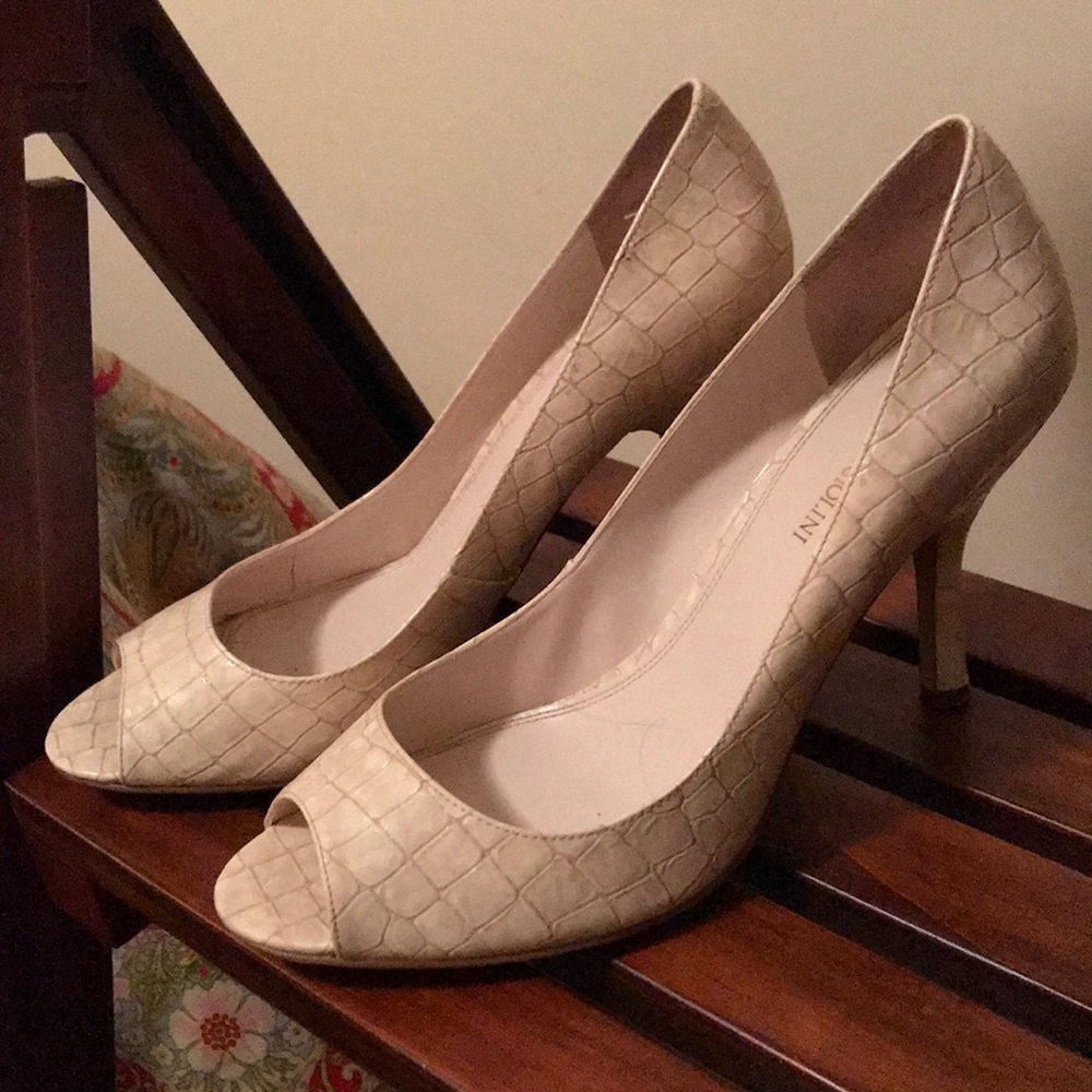 Enzo Angiolini Maylie peep-toe pumps